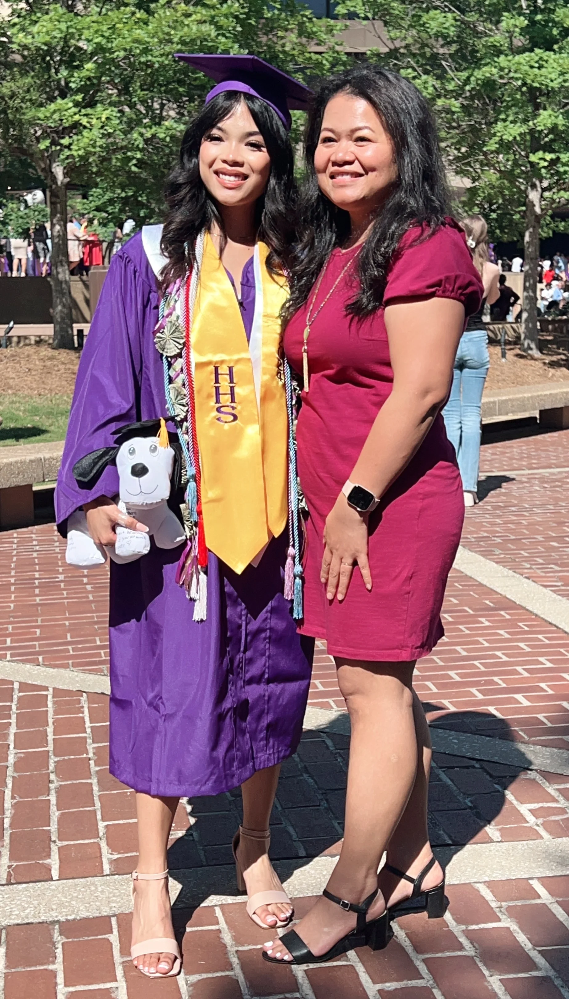 cathy pon's graduation photo